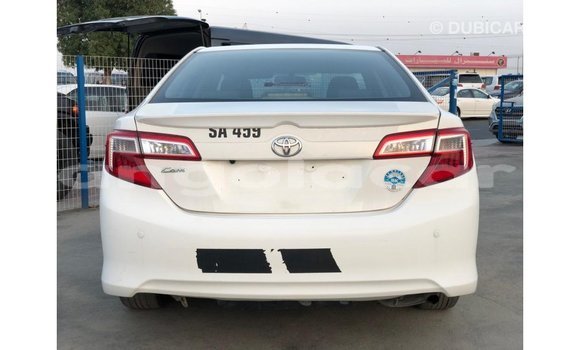 Comprar Importar Toyota Camry Branco Carro em Import - Dubai em Bengo Province Comprar Importar Toyota Camry Branco Carro em Import - Dubai em Bengo Province