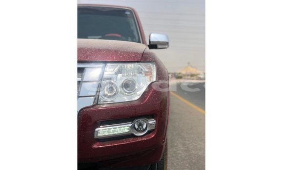Acheter Import Voiture Mitsubishi Pajero Rouge à Import - Dubai, Province de Bengo Acheter Import Voiture Mitsubishi Pajero Rouge à Import - Dubai, Province de Bengo