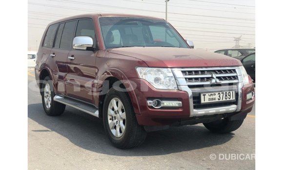 Acheter Import Voiture Mitsubishi Pajero Rouge à Import - Dubai, Province de Bengo Acheter Import Voiture Mitsubishi Pajero Rouge à Import - Dubai, Province de Bengo