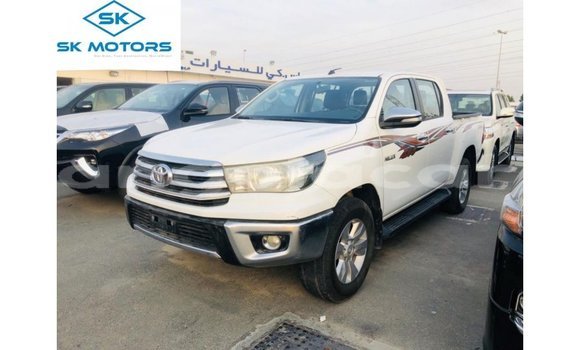 Acheter Import Voiture Toyota Hilux Blanc à Import - Dubai, Province de Bengo Acheter Import Voiture Toyota Hilux Blanc à Import - Dubai, Province de Bengo