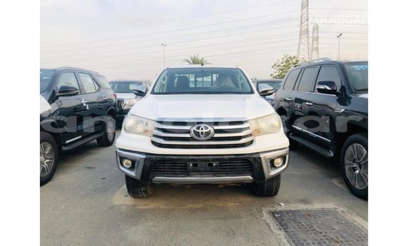 Buy Import Toyota Hilux White Car in Import - Dubai in Bengo Province Buy Import Toyota Hilux White Car in Import - Dubai in Bengo Province
