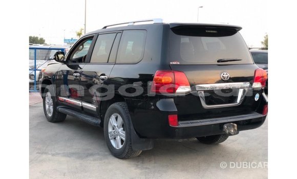Comprar Importar Toyota Land Cruiser Preto Carro em Import - Dubai em Bengo Province Comprar Importar Toyota Land Cruiser Preto Carro em Import - Dubai em Bengo Province
