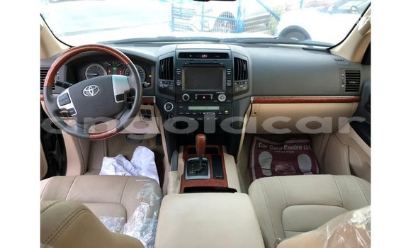Comprar Importar Toyota Land Cruiser Preto Carro em Import - Dubai em Bengo Province Comprar Importar Toyota Land Cruiser Preto Carro em Import - Dubai em Bengo Province