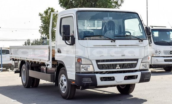 Comprar Importar Mitsubishi Carisma Branco Carro em Import - Dubai em Bengo Province Comprar Importar Mitsubishi Carisma Branco Carro em Import - Dubai em Bengo Province