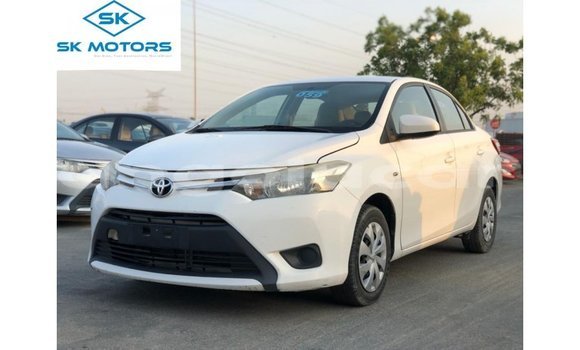 Comprar Importar Toyota Yaris Branco Carro em Import - Dubai em Bengo Province
