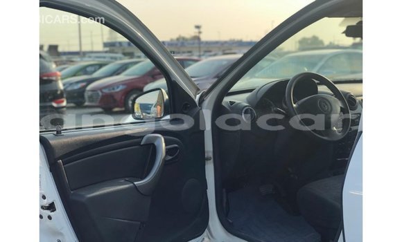 Comprar Importar Renault Duster Branco Carro em Import - Dubai em Bengo Province Comprar Importar Renault Duster Branco Carro em Import - Dubai em Bengo Province