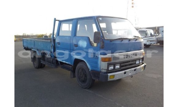 Comprar Importar Toyota Dyna Azul Carro em Import - Dubai em Bengo Province Comprar Importar Toyota Dyna Azul Carro em Import - Dubai em Bengo Province