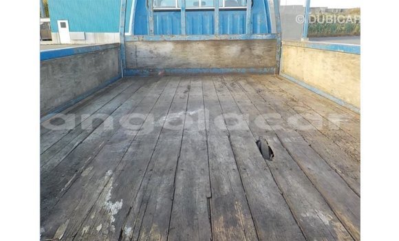 Comprar Importar Toyota Dyna Azul Carro em Import - Dubai em Bengo Province Comprar Importar Toyota Dyna Azul Carro em Import - Dubai em Bengo Province