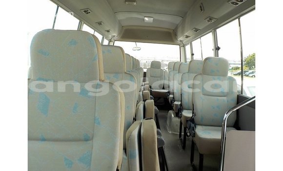 Comprar Importar Toyota Coaster Branco Carro em Import - Dubai em Bengo Province Comprar Importar Toyota Coaster Branco Carro em Import - Dubai em Bengo Province