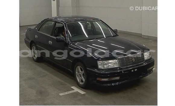 Comprar Importar Toyota Crown Azul Carro em Import - Dubai em Bengo Province Comprar Importar Toyota Crown Azul Carro em Import - Dubai em Bengo Province