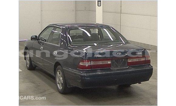 Comprar Importar Toyota Crown Azul Carro em Import - Dubai em Bengo Province Comprar Importar Toyota Crown Azul Carro em Import - Dubai em Bengo Province