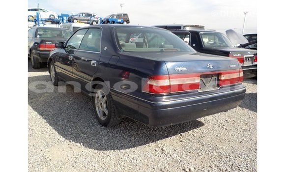Comprar Importar Toyota Crown Azul Carro em Import - Dubai em Bengo Province Comprar Importar Toyota Crown Azul Carro em Import - Dubai em Bengo Province