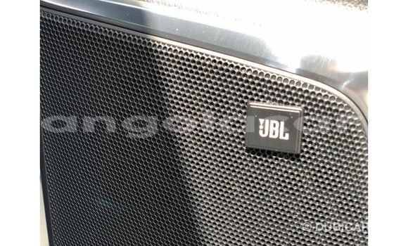 Acheter Import Voiture Toyota Alphard Blanc à Import - Dubai, Province de Bengo Acheter Import Voiture Toyota Alphard Blanc à Import - Dubai, Province de Bengo