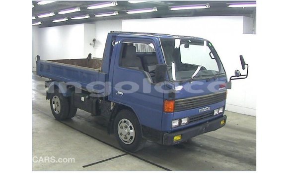 Comprar Importar Mazda 2 Azul Carro em Import - Dubai em Bengo Province Comprar Importar Mazda 2 Azul Carro em Import - Dubai em Bengo Province