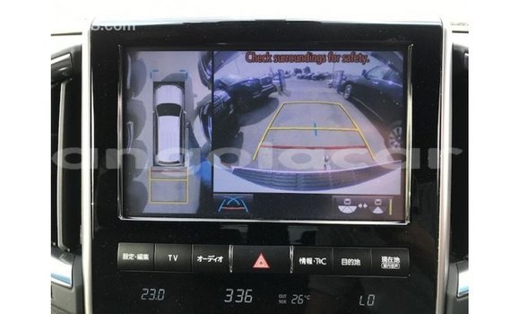 Comprar Importar Toyota Land Cruiser Branco Carro em Import - Dubai em Bengo Province Comprar Importar Toyota Land Cruiser Branco Carro em Import - Dubai em Bengo Province