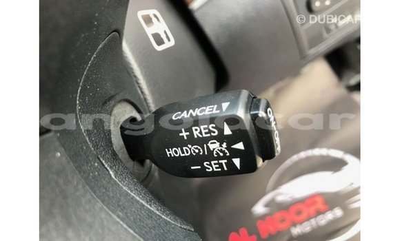 Comprar Importar Toyota Land Cruiser Branco Carro em Import - Dubai em Bengo Province Comprar Importar Toyota Land Cruiser Branco Carro em Import - Dubai em Bengo Province