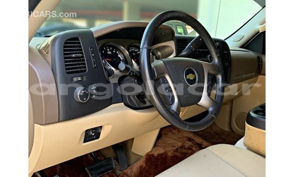 Comprar Importar Chevrolet Silverado Branco Carro em Import - Dubai em Bengo Province Comprar Importar Chevrolet Silverado Branco Carro em Import - Dubai em Bengo Province