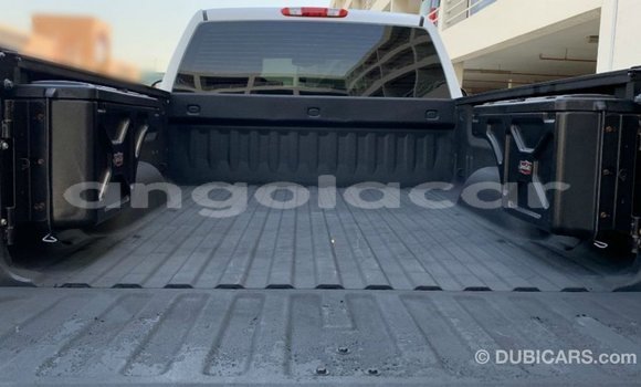 Comprar Importar Chevrolet Silverado Branco Carro em Import - Dubai em Bengo Province Comprar Importar Chevrolet Silverado Branco Carro em Import - Dubai em Bengo Province