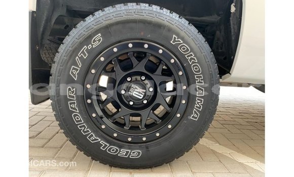 Comprar Importar Chevrolet Silverado Branco Carro em Import - Dubai em Bengo Province Comprar Importar Chevrolet Silverado Branco Carro em Import - Dubai em Bengo Province