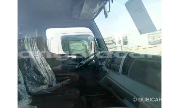 Comprar Importar Mitsubishi i Branco Carro em Import - Dubai em Bengo Province Comprar Importar Mitsubishi i Branco Carro em Import - Dubai em Bengo Province