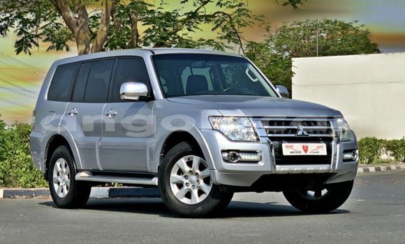 Comprar Importar Mitsubishi Pajero Outro Carro em Import - Dubai em Bengo Province