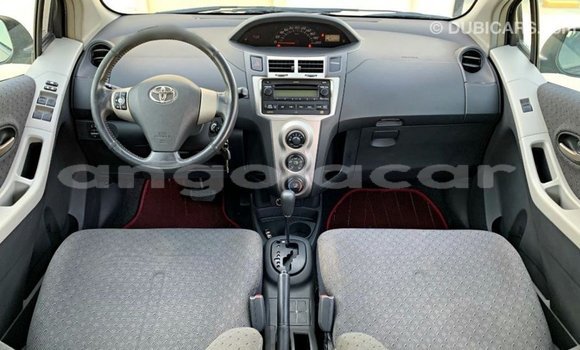 Comprar Importar Toyota Yaris Preto Carro em Import - Dubai em Bengo Province Comprar Importar Toyota Yaris Preto Carro em Import - Dubai em Bengo Province