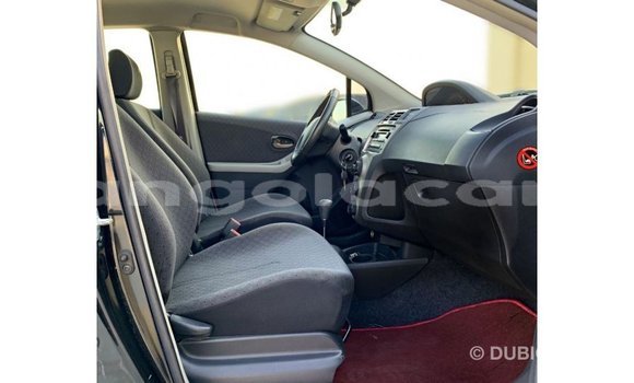 Comprar Importar Toyota Yaris Preto Carro em Import - Dubai em Bengo Province Comprar Importar Toyota Yaris Preto Carro em Import - Dubai em Bengo Province