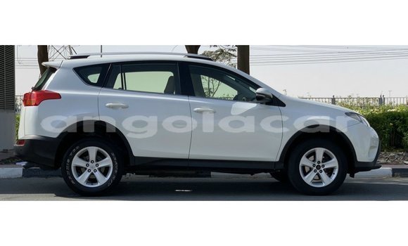 Comprar Importar Toyota 4Runner Branco Carro em Import - Dubai em Bengo Province Comprar Importar Toyota 4Runner Branco Carro em Import - Dubai em Bengo Province