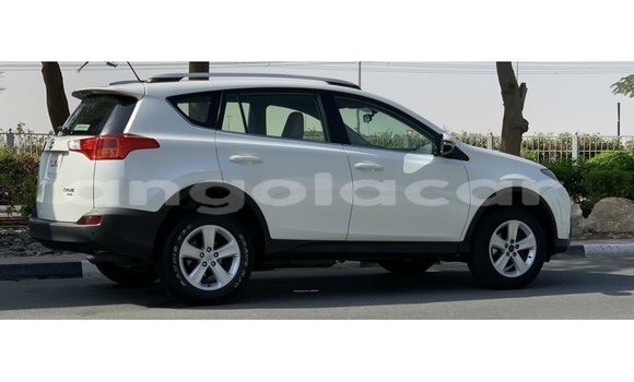 Comprar Importar Toyota 4Runner Branco Carro em Import - Dubai em Bengo Province Comprar Importar Toyota 4Runner Branco Carro em Import - Dubai em Bengo Province