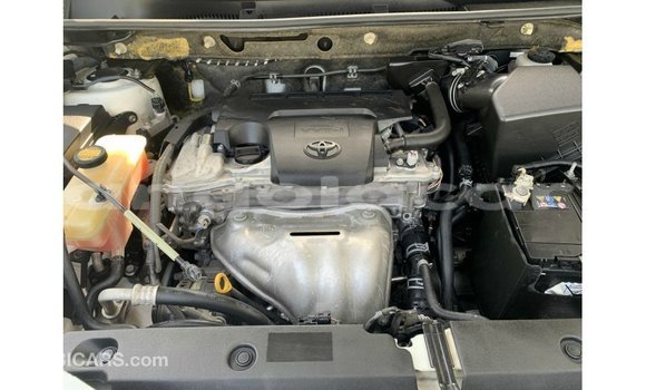 Comprar Importar Toyota 4Runner Branco Carro em Import - Dubai em Bengo Province Comprar Importar Toyota 4Runner Branco Carro em Import - Dubai em Bengo Province