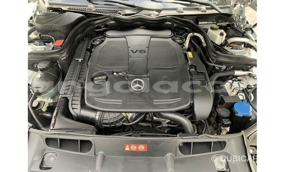 Comprar Importar Mercedes-Benz 190 Outro Carro em Import - Dubai em Bengo Province Comprar Importar Mercedes-Benz 190 Outro Carro em Import - Dubai em Bengo Province