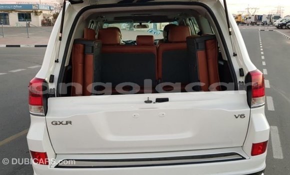 Comprar Importar Toyota Land Cruiser Branco Carro em Import - Dubai em Bengo Province Comprar Importar Toyota Land Cruiser Branco Carro em Import - Dubai em Bengo Province