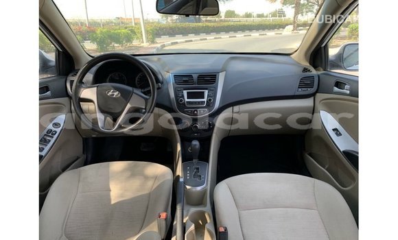 Comprar Importar Hyundai Accent Branco Carro em Import - Dubai em Bengo Province Comprar Importar Hyundai Accent Branco Carro em Import - Dubai em Bengo Province