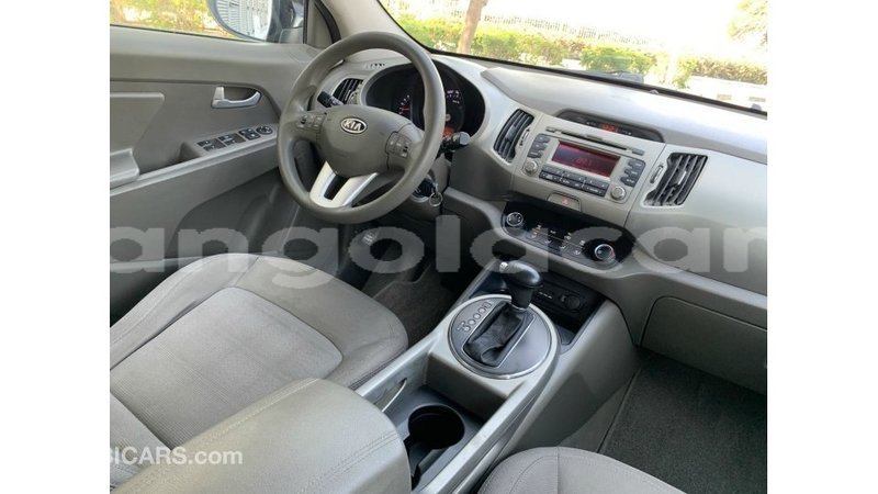 Big with watermark kia sportage bengo province import dubai 8761
