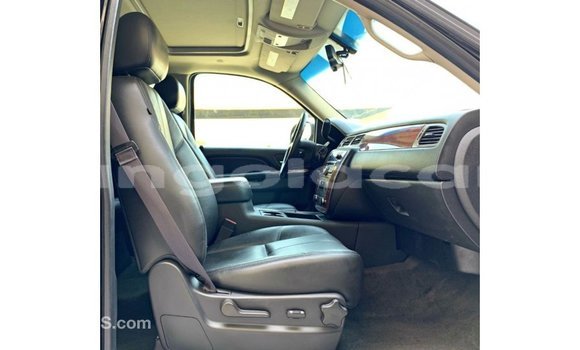Comprar Importar Chevrolet Suburban Preto Carro em Import - Dubai em Bengo Province Comprar Importar Chevrolet Suburban Preto Carro em Import - Dubai em Bengo Province