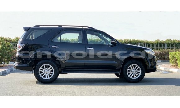Comprar Importar Toyota Fortuner Preto Carro em Import - Dubai em Bengo Province Comprar Importar Toyota Fortuner Preto Carro em Import - Dubai em Bengo Province