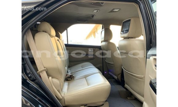 Comprar Importar Toyota Fortuner Preto Carro em Import - Dubai em Bengo Province Comprar Importar Toyota Fortuner Preto Carro em Import - Dubai em Bengo Province