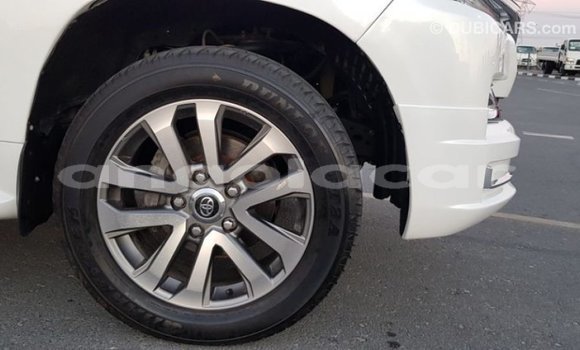 Comprar Importar Toyota Land Cruiser Branco Carro em Import - Dubai em Bengo Province Comprar Importar Toyota Land Cruiser Branco Carro em Import - Dubai em Bengo Province