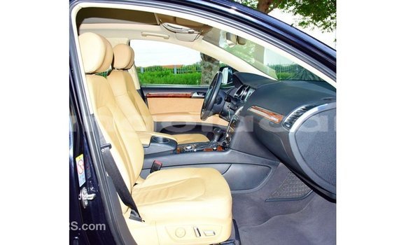 Comprar Importar Audi Q7 Preto Carro em Import - Dubai em Bengo Province Comprar Importar Audi Q7 Preto Carro em Import - Dubai em Bengo Province