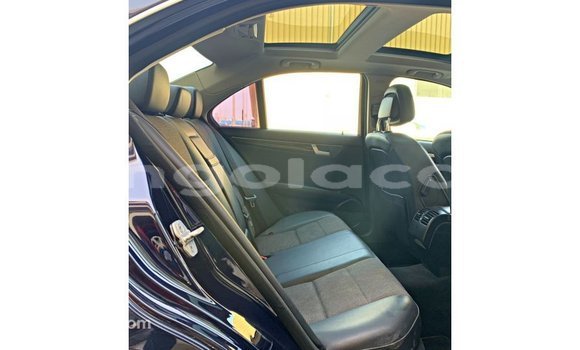 Comprar Importar Mercedes-Benz 200 Azul Carro em Import - Dubai em Bengo Province Comprar Importar Mercedes-Benz 200 Azul Carro em Import - Dubai em Bengo Province