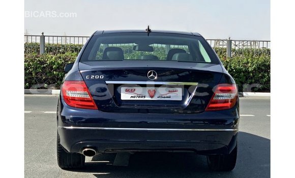 Comprar Importar Mercedes-Benz 200 Azul Carro em Import - Dubai em Bengo Province Comprar Importar Mercedes-Benz 200 Azul Carro em Import - Dubai em Bengo Province