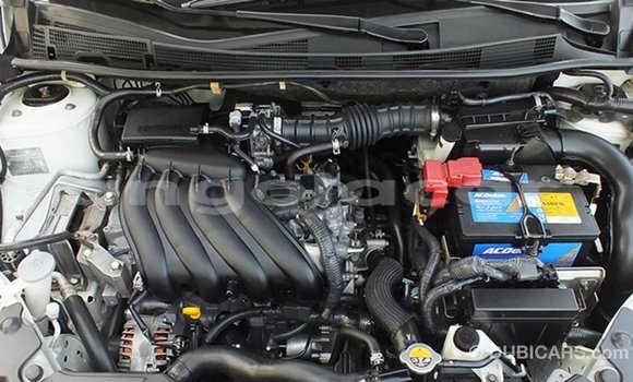 Comprar Importar Nissan Tiida Branco Carro em Import - Dubai em Bengo Province Comprar Importar Nissan Tiida Branco Carro em Import - Dubai em Bengo Province