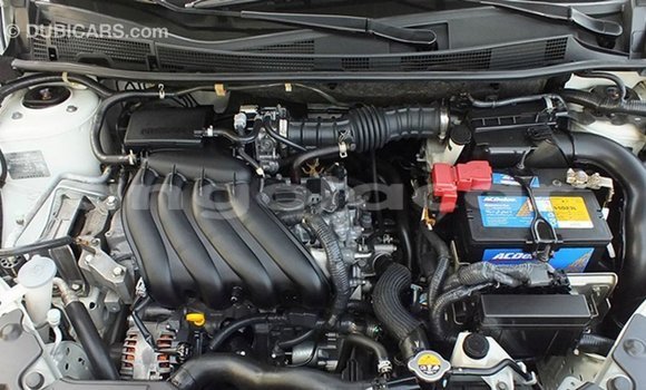 Comprar Importar Nissan Tiida Branco Carro em Import - Dubai em Bengo Province Comprar Importar Nissan Tiida Branco Carro em Import - Dubai em Bengo Province