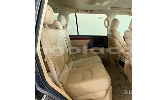 Comprar Importar Toyota Land Cruiser Outro Carro em Import - Dubai em Bengo Province Comprar Importar Toyota Land Cruiser Outro Carro em Import - Dubai em Bengo Province
