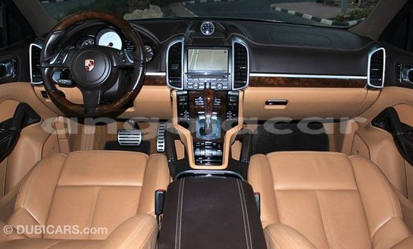 Comprar Importar Porsche Cayenne Outro Carro em Import - Dubai em Bengo Province Comprar Importar Porsche Cayenne Outro Carro em Import - Dubai em Bengo Province