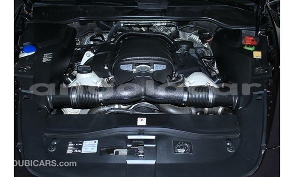 Comprar Importar Porsche Cayenne Outro Carro em Import - Dubai em Bengo Province Comprar Importar Porsche Cayenne Outro Carro em Import - Dubai em Bengo Province