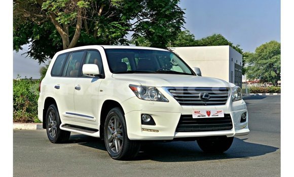 Acheter Import Voiture Lexus LX Blanc à Import - Dubai, Province de Bengo