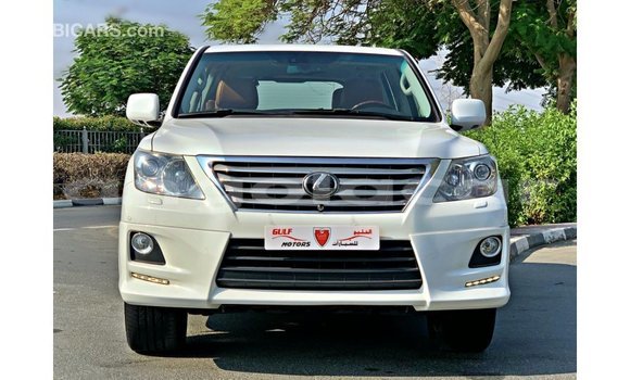 Comprar Importar Lexus LX Branco Carro em Import - Dubai em Bengo Province Comprar Importar Lexus LX Branco Carro em Import - Dubai em Bengo Province