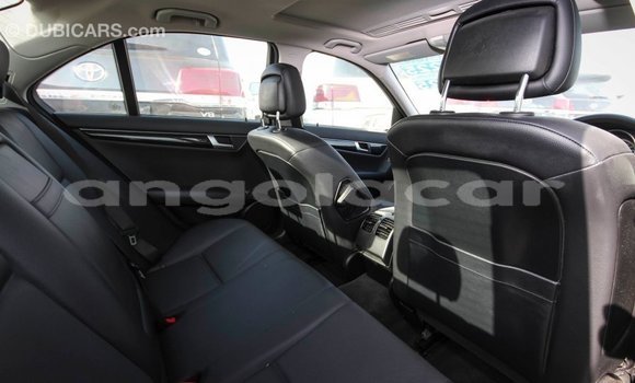 Acheter Import Voiture Mercedes-Benz 200 Blanc à Import - Dubai, Province de Bengo Acheter Import Voiture Mercedes-Benz 200 Blanc à Import - Dubai, Province de Bengo