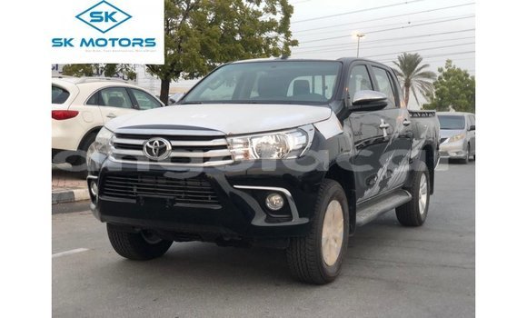 Acheter Import Voiture Toyota Hilux Noir à Import - Dubai, Province de Bengo Acheter Import Voiture Toyota Hilux Noir à Import - Dubai, Province de Bengo